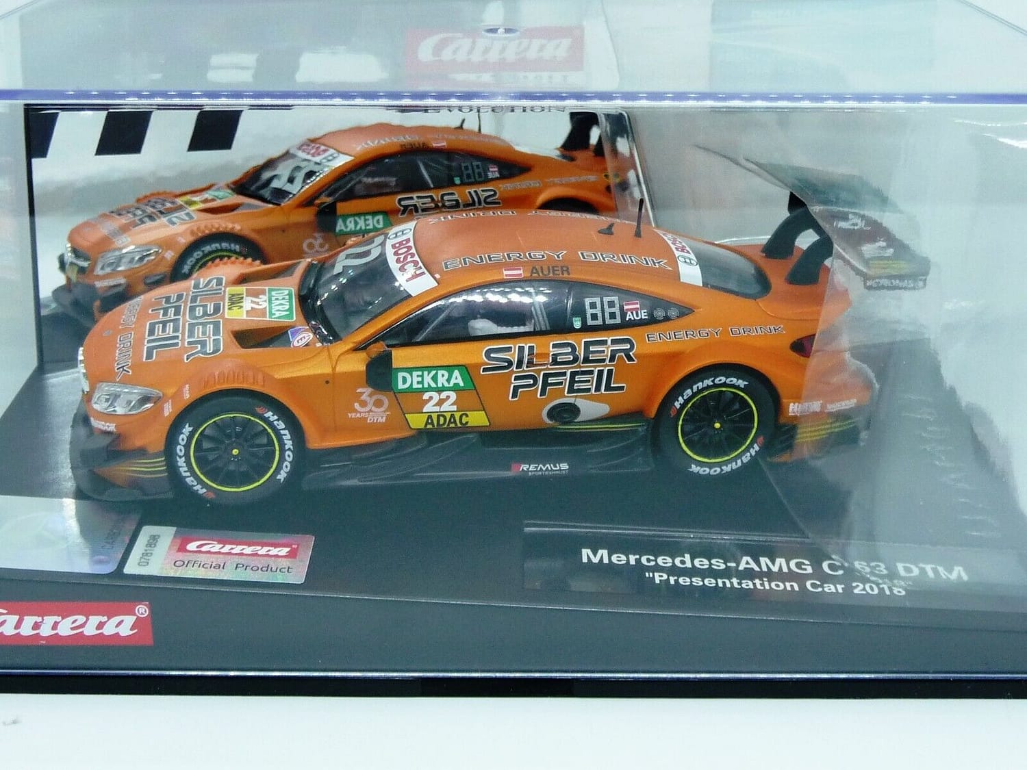 Carrera-EVO-132-Mercedes-C63-AMG-DTM-Presentation-Car-2018-suit-scalextric-175490057290-4.jpg