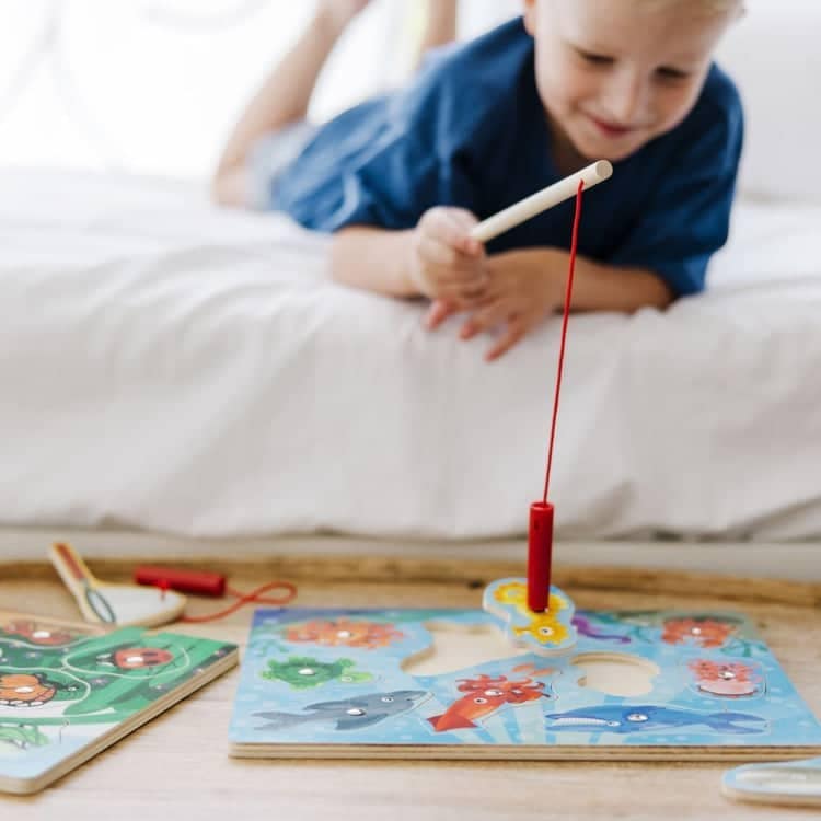 Fishing-Magnetic-Puzzle-Game-10-Pieces-003778-7-Kid-Lifestyle.jpg