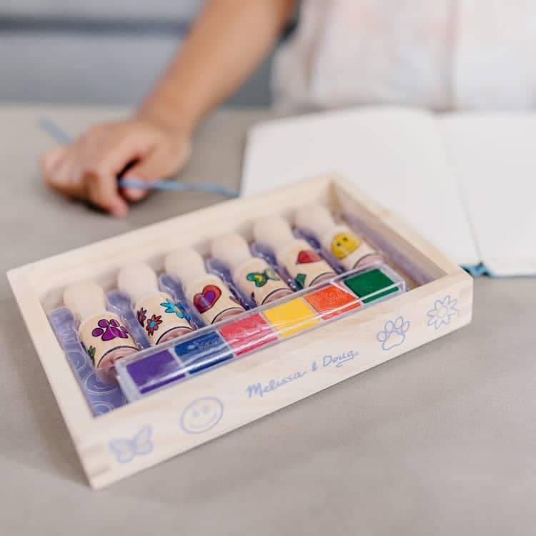 Happy-Handle-Stamp-Set-002407-1-Kid-Lifestyle_9d94877e-475e-463c-9340-897ad3317207.jpg