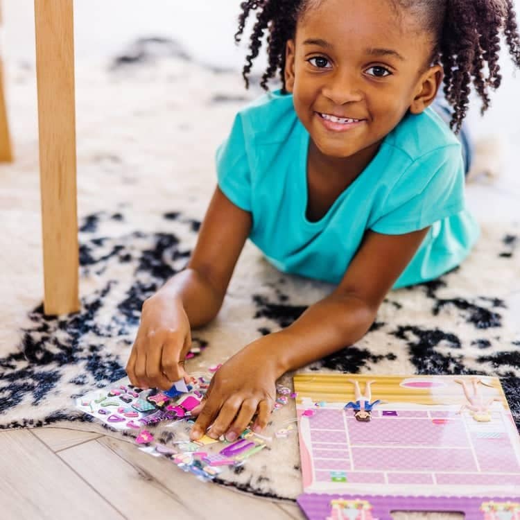 Puffy-Sticker-Play-Set-Dress-Up-002195-1-Kid-Lifestyle.jpg